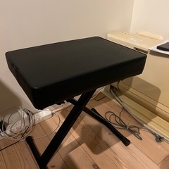 キーボード用イスの画像