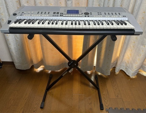 値下げしました　楽器キーボード YAMAHA PSR-S550