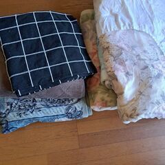 布団など