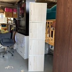 A714⭐️４個棚　鏡付き収納　ロッカーにも　便利