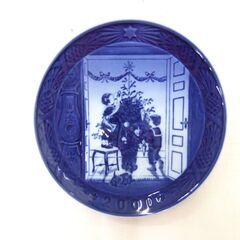 イヤープレート　ロイヤルコペンハーゲン 2000年 コレクション 皿 TRIMMING THE TREE 中古 札幌市厚別区 厚別店の画像