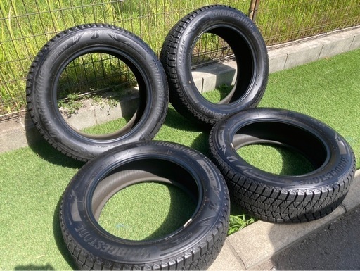 225/60R18??ブリヂストンスタッドレス‼️ブリザックDM-V3‼️SUV、4駆系‼️委