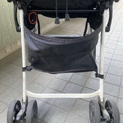 アップリカ  カルーンエアー ベビーカーの画像