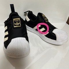 adidas スニーカー　20センチ　　　  