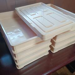 プラスチックケース🥳の画像