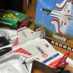 垂直離陸 ラジコン飛行機
