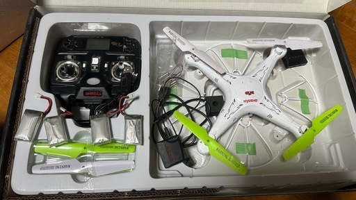 小型ドローン KYOSHO QuattroX EYE