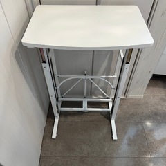 昇降デスクの画像