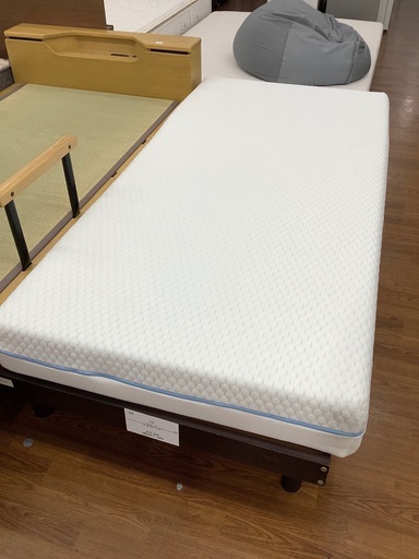 シングルベッド　マットレス付　ニトリ　ブラウン　11,000円