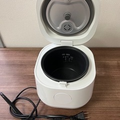 炊飯器（2号炊き 2020年製）の画像