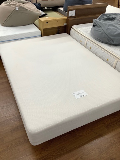 脚付マットレス　ダブルサイズ　ニトリ　11,000円