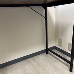 PCデスク（作業机）の画像