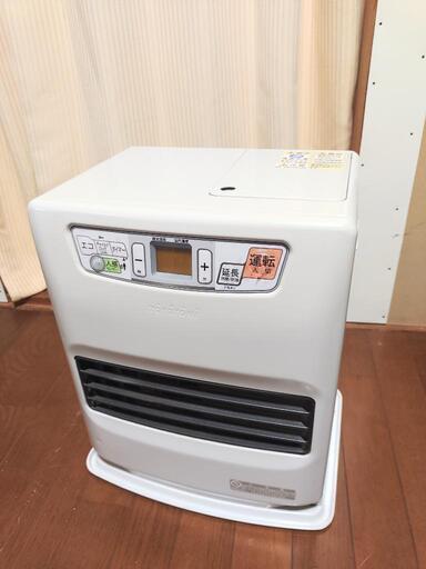 商談中　トヨトミ　石油ストーブ　白に近いグレー　タンク容量5.0L 　2017年製