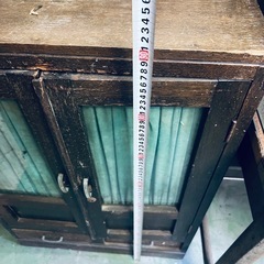 レトロ 棚の画像