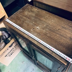 レトロ 棚の画像