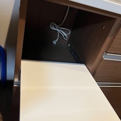 ニトリキッチンカウンター（食器棚）の画像