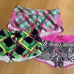 お値下げしましたラッシュガード　パンツ3枚セットの画像