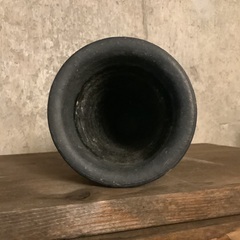  フラワーベース 花瓶 ツボ? グレー系 used アンティーク風 シャビーなデザイン かびんの画像