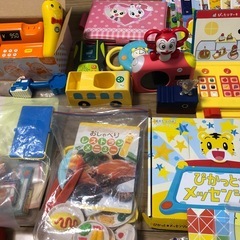 Benesse知育おもちゃ・絵本・カードゲームなどの画像