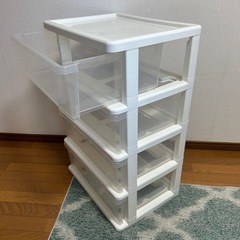 プラスティック4段収納ケースの画像
