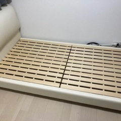 【取りに来れる方】背もたれ付きレザーベッド