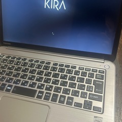 ケース、マウス付きノートパソコンDynabookの画像