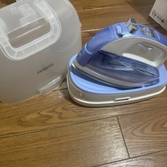 日立コードレススチームアイロンの画像