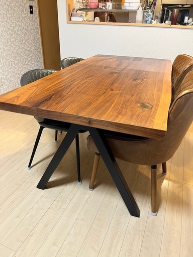 値下げします！！一枚板風ダイニングテーブル
