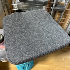 無料　椅子用クッション
