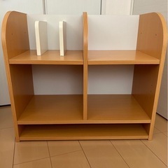 お取り引き決まりました　
収納棚