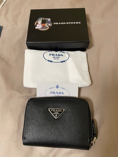 PRADA 財布　小銭入れ