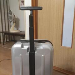 ようやく決まりました。メルセデスベンツ風　未使用品キャリーバッグの画像