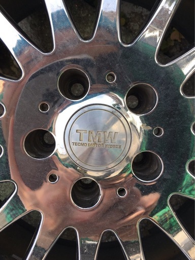 終了です。18インチENKEI Tecno Mortor Works