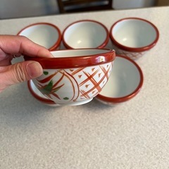 【お話中です】お椀　食器の画像