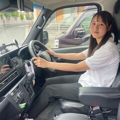 《女性ドライバー活躍中》未経験からでも安心！研修充実！宅配ドライバー募集！の画像