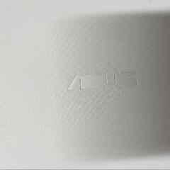 ASUS ZenPad10 P00L Z301SIMフリータブレットの画像