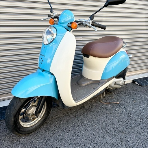 2912.お洒落可愛い　スクーピー　バッテリー、シート、ミラー新品　千葉県柏市　即日配送、自走引き取りも可能