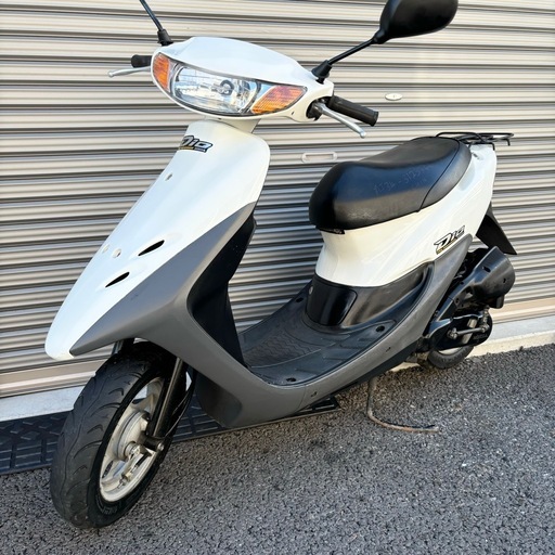 2913.高馬力２スト　ライブディオ　バッテリー、ミラー新品　千葉県柏市　即日配送、自走引き取りも可能