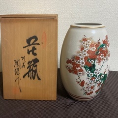【九谷焼】 花瓶　壺　骨董　レトロ　紅白梅　金彩　陶勝窯　未使用品