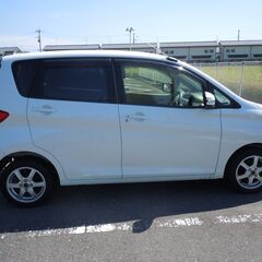 【商談中】程度すこぶる良好　車検たっぷり　H25年日産ディズ　2...