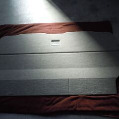 エステマアエラス　ラゲッジボード　蓋