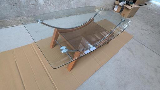 ガラステーブル、お売りいたします。