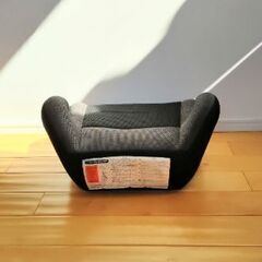 中古品　ジュニアシートの画像