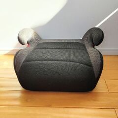 中古品　ジュニアシートの画像