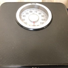 130kgまで測れる体重計の画像