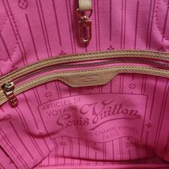 LOUIS VUITTON　モノグラム　バラ　希少の画像