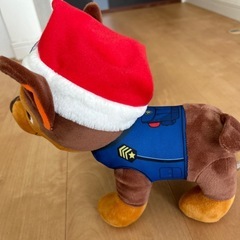 パウパトロール　サンタ帽子BIGぬいぐるみ　チェイスの画像