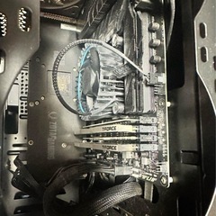 ゲーミングパソコン
の画像