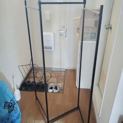 折りたたみ式　ハンガーラック　の画像