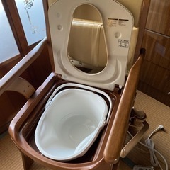 【美品】ヒーター付きポータブルトイレの画像